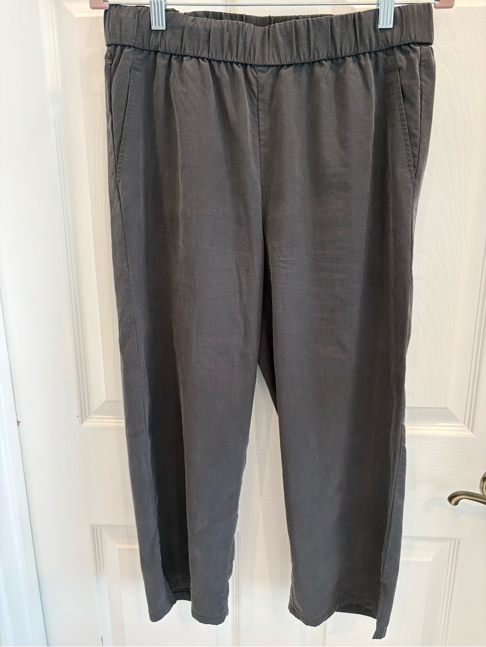 Eileen Fisher Gray Elastic-Waist Cropped Capris